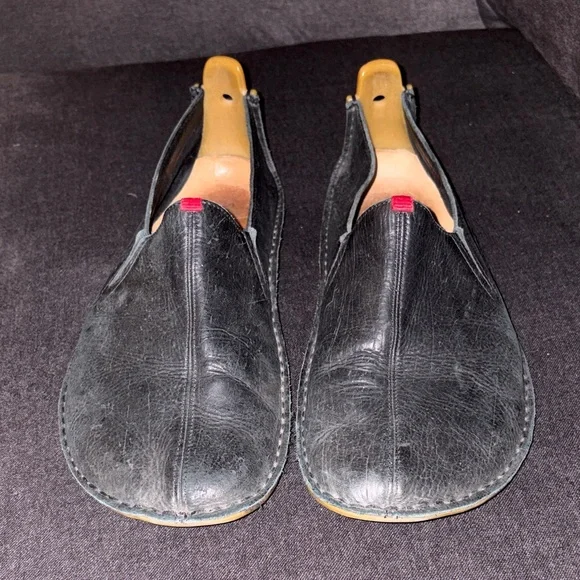 Men’s VivoBarefoot Black Leather Slip-On Loafers Size EUR 44